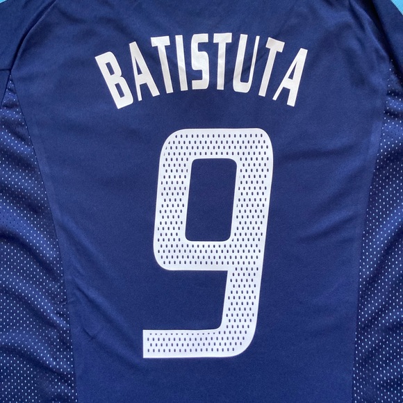 NWT Argentina 2002 Away Jersey with World Cup Patches “BATISTUTA 9” (Large) - Picture 6 of 6